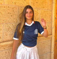 Laura V.